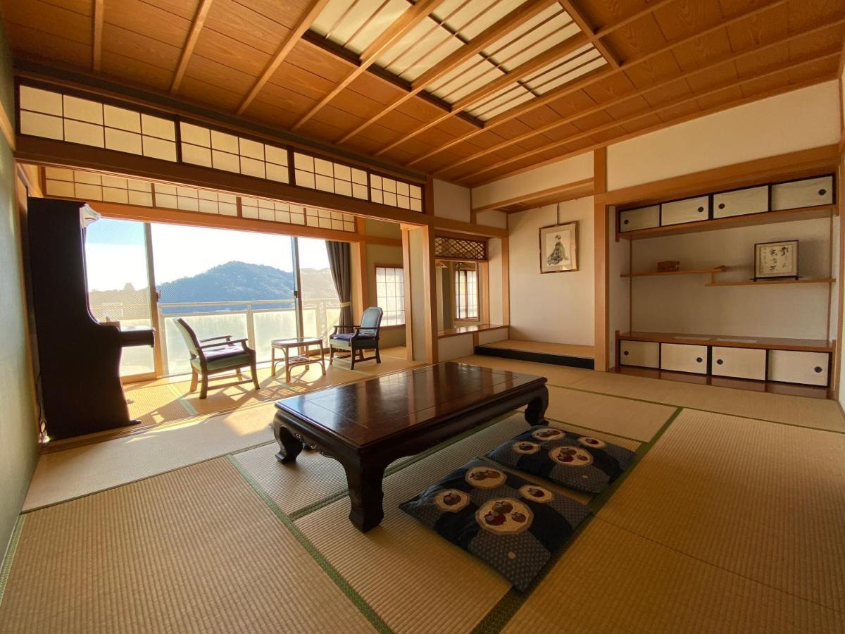 Atami Onsen Guest House Megumi Exterior photo