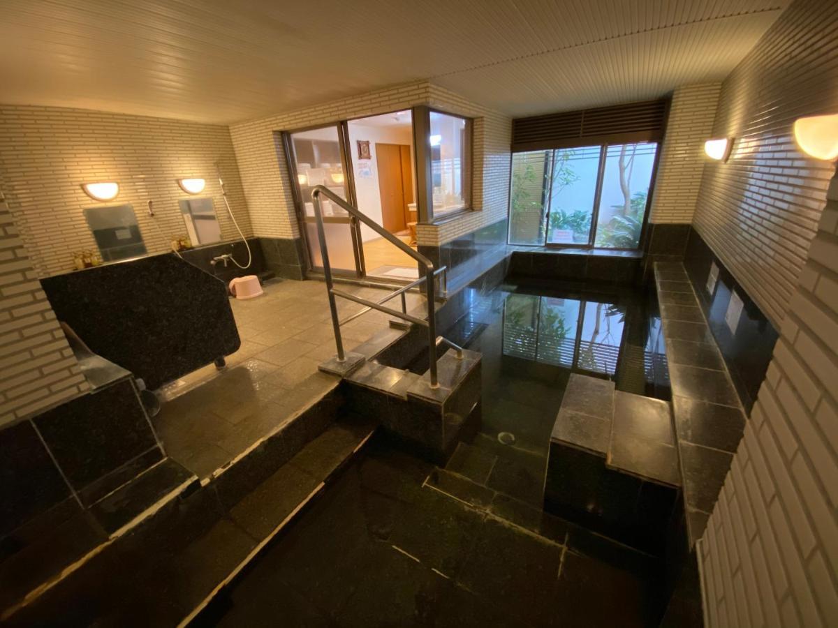 Atami Onsen Guest House Megumi Exterior photo